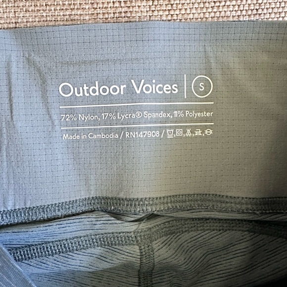 Outdoor Voices TechSweat 3/4 Two-Tone Leggings Slate/Provincial Blue Size S - Picture 5 of 8